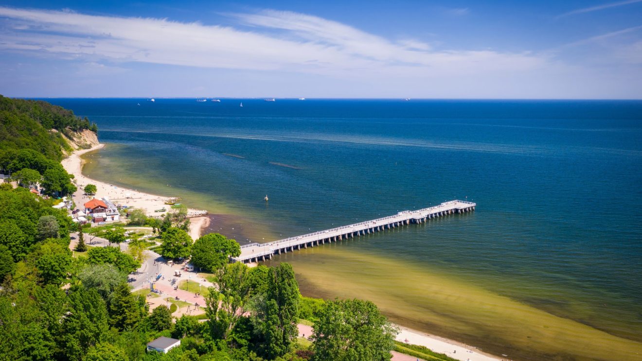 Zdjęcie przedstawia panoramę Gdyni